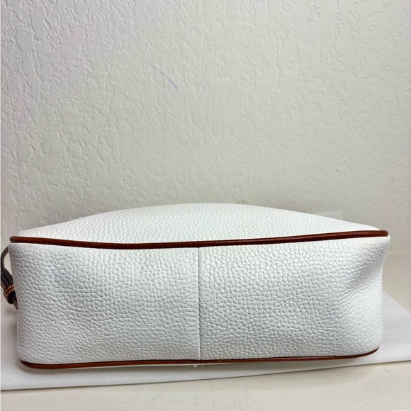 Dooney and Bourke pebble, leather, white and brown hobo bag 10l X 9h X 4d - Picture 3 of 8